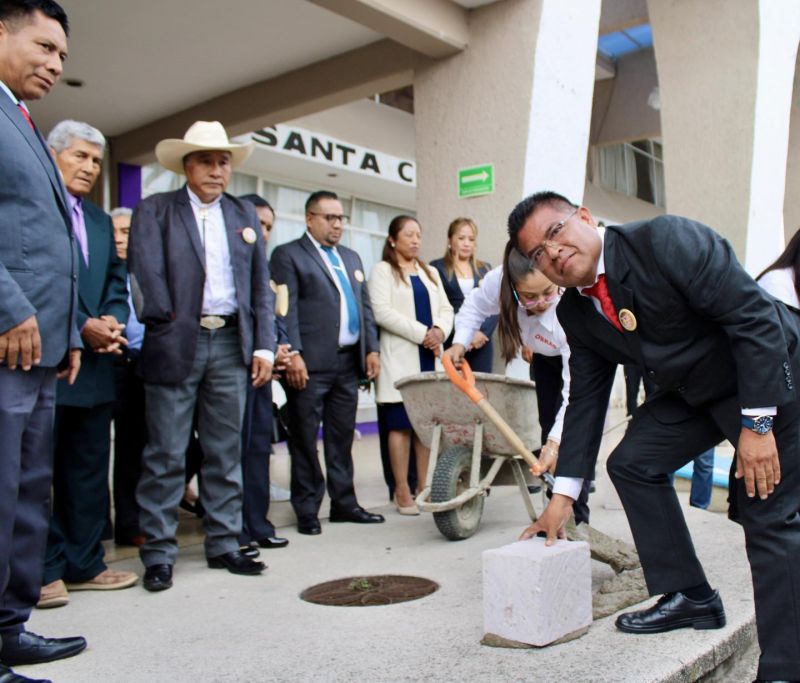 Colocación de la primera piedra del Domo de la Plaza Municipal